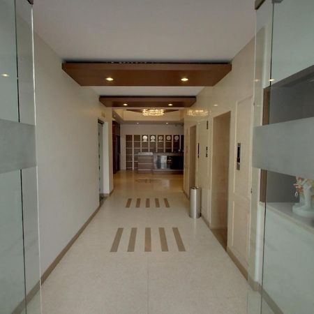 Hotel Bluestone 가지아바드 외부 사진