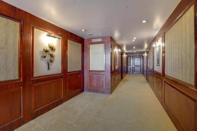 Hotel Bluestone 가지아바드 외부 사진
